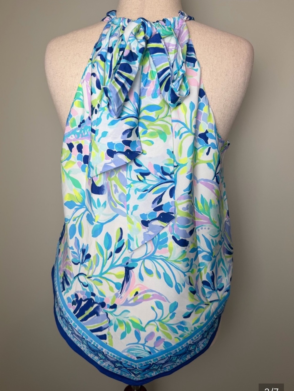 Lilly Pulitzer Julien Halter Top in Resort White
Shell Beach size XL - Picture 5 of 16